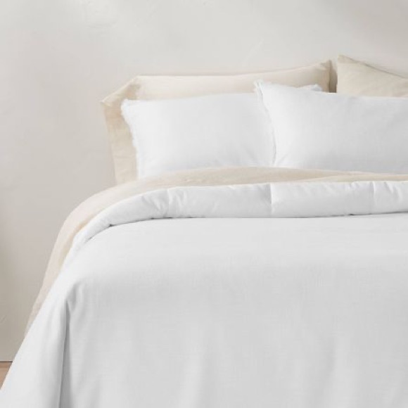 Casaluna Other - CASALUNA Heavyweight Linen Blend Comforter & Sham Set, White, Full/Queen NWT